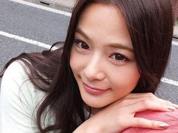 【吉高寧々】彼氏と同棲する部屋に別の男を連れ込んでハメ狂っていたスーパー美女の画像