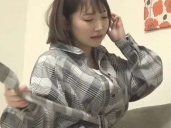 激エロ乳輪デカ爆乳を晒したダイナミック騎乗位のアクメセックスして美人がエロエロ！その痴態をバッチリと●撮！の画像