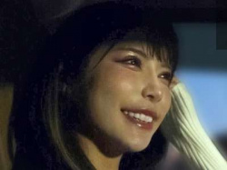 【素人】ユラユラ騎乗位セックスでアクメな不貞セックス人妻NTRするデカ乳ギャルの奥様!の画像