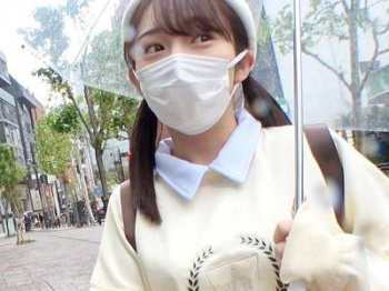 【美尻×素人】潮吹きお漏らしやザーメン顔射ぶっかけセックスしておさげヘアの激カワ美人JDがシコい展開！の画像