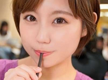 【美人×素人】スパイダー騎乗位な不倫セックス人妻NTRする童顔RRかわいい美人奥さま！の画像