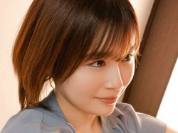 【爆乳】神乳おっぱい顔サンドイッチや授乳手コキ、激エロ乳揺れ濃厚セックスで後輩OL美人がエロ乱れる!の画像