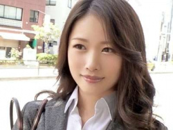 【濃厚ベロキス×素人】艶美人の女部下24歳お姉さんがスケベる！痴女り杭打ちや中出しもあるよ！の画像