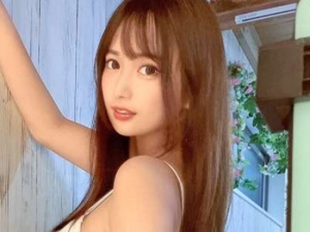 【電マ×素人】痴女み騎乗位やガン突きな不貞セックス人妻NTRする30才の激カワ美魔女の美人奥さま！の画像