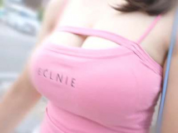 【スレンダー×素人】素人企画でパイズリ抜き女神プレーや巨乳スレンダー・クビレを晒したセックスして20歳がスケベな展開！の画像