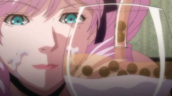 【エロアニメ】勉強を教えに来ただけなのに尿道ホースで精液を吸い上げられタピオカと混合！グラマラス未亡人と娘に一滴残らず搾り尽くされる屈辱。の画像