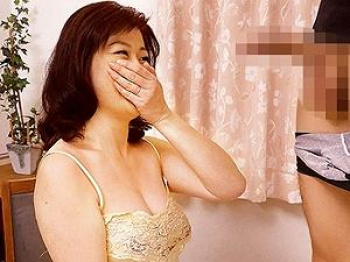 [人妻]【パイズリ松島香織】撮られながらの寝取られセックスに快感を知り孕ませられる美熟女の画像