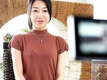 [エロ]＜初撮り！＞性欲高めの夫とのマンネリおくさんヒトヅマ！AV撮影きちゃうぞ！の画像