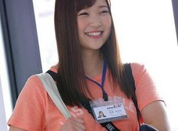 [OL]【ベロチュー騎乗位】激しい接吻に馬乗りになって硬い肉棒ぶち込まれて喘ぎ散らす美人の画像