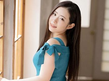 [YouJizz]【デビュー作品】透明感がすごい超絶美女がAVの世界へ！美しい顔が乱れ感じまくる姿が最高にエロい♥の画像
