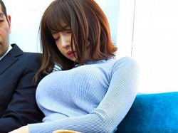 [エロ動画]【三上悠亜】元アイドルAVデビュー4周年記念ベストの中の無意識に男を挑発する着衣巨乳で男たちのチ〇ポを勃起させるヤツの画像