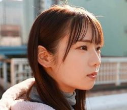 [お姉さん]【デカ乳美少女×濃厚フェラ】見た目裏切る積極性！『この味クセになりそう…♡』しゃぶり尽くして顔射フィニッシュ！の画像