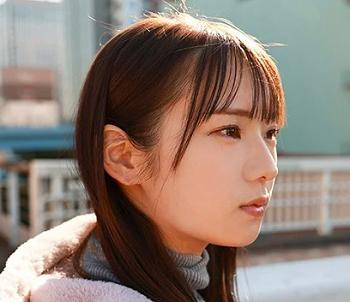 [お姉さん]【デカ乳美少女×濃厚フェラ】見た目裏切る積極性！『この味クセになりそう…♡』しゃぶり尽くして顔射フィニッシュ！の画像