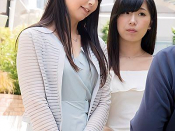 【奇跡の母娘ナンパ】『娘の横で!?』人妻が目隠娘が隣にいるが乳揉み抵抗せず娘と3Pセックスに!?【素人美熟女ナンパ企画】の画像