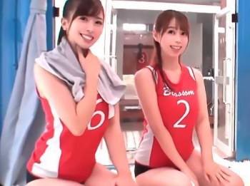 【マジックミラー号】全員可愛くてスタイル抜群のママさんバレー巨乳人妻!早漏君の悩み解決エロ企画で騎乗位乱交中出し!の画像