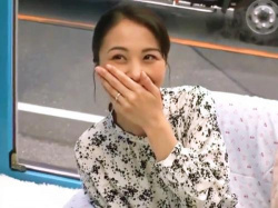 【マジックミラー号】スリム体型な奥様の人妻ナンパ!「夫のよりデカチンだった///」美熟女に生で中出しw【素人NTR作品】の画像