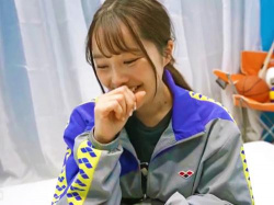 【MM号】謝礼金と生チンポに負けたトップランクの少女に子作り生中出し!無毛RRワレメにドクドク生射精w【素人ナンパ企画】の画像