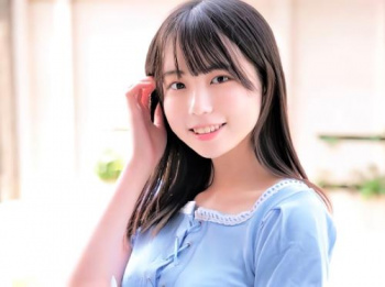 【素人ナンパ】意外と食べるんです‥一日5食位かなww青空の下で脳がトロけた長身へそ出しスレンダーお姉さんが中出しされ羞恥の画像