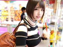 【素人ハメ撮り】あんまり得意じゃなくて…欲しい♡可愛いポーズでプリクラ撮った野球選手こと爆乳オッパイ美人と騎乗位してみたの画像