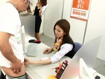 金玉抜き放題？全員巨乳の携帯ショップ！お客様満足度No１の、抜いてくれる携帯店！の画像