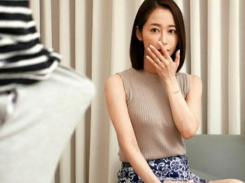 NTR：[篠田ゆう]【母子相姦】旦那とセックスレスで欲求不満な美熟女ママが息子の逞しいイチモツに欲情…淫らに誘って近親相姦で寝取られ不倫堕ちの画像