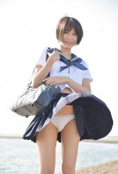 強風でパンチラ・パンモロ【その4】♡風で色んな女性のスカートめくれてパンツ丸見えパラダイス♡♡の画像