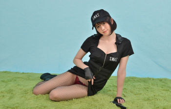 ミニスカポリス・婦警のスカートめくりパンチラ・パンモロ♡スカートたくし上げパンチラ・パンモロ♡♡【その5】の画像