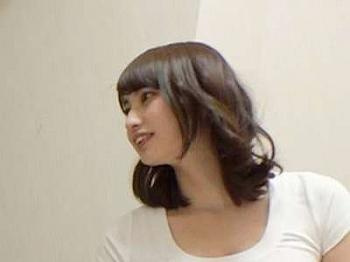 [マッサージ]お客とNG本番してエッチに乱れちゃう顔面優勝レベルの巨乳美人メンエス嬢！その痴態をバッチリと隠し撮り！の画像