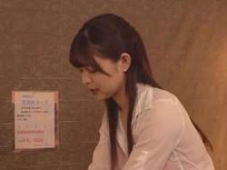 [マッサージ]【美人】お客とNG本番してロデオ責めご奉仕プレーの激カワなメンエス嬢がエロい流れ！その痴態をバッチリと隠し撮り！の画像