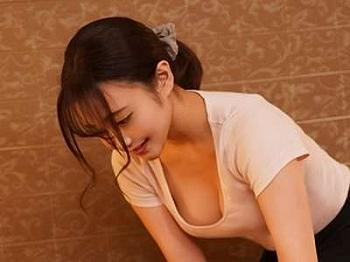 [マッサージ]【メンエス】ダメなはずなのにHカップ巨乳のメンエス嬢がえちえちSEX！なんだか怪しく感じていたテンチョが盗み撮り！の画像