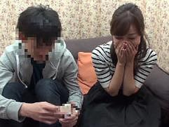 [スレンダー]＜素人ナンパ＞友達関係の男とお姉さんでSEXは出来るのかをモニタリング。全裸となりフェラってチンポを挿入、神企画の画像