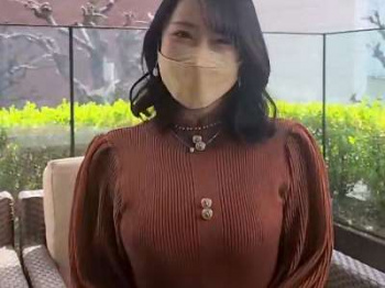 【デカ尻】企画ナンパされた着衣巨乳がばえる美尻デカ尻ド美人がエロ結合！正常位でズコって中出しフィニッシュ！の画像