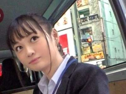 【イキ潮×素人】かわいい純朴ロリ美少女OLがエチエチSEX!ヤバイやつ超ガン突き!ハメ潮イキ潮っくす!の画像