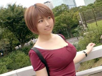 【素人】着衣爆乳ヤバイ爆乳JカップおねえさんがパコSEX！痴女るパイズリ！ガニ股騎乗位！技ありのグラインド騎乗位！の画像