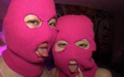 【小梅えな・水原みその】爆乳美少女たちとマスク姿でセックスの画像