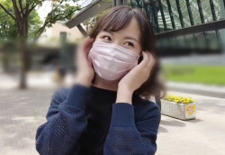 インタビュー口実のナンパでホテル誘惑～貧乳スレンダーの四十路熟女の欲求不満を見透かしなし崩しのNTR即ハメ中出し不倫突入の画像