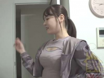 【凄ケツ×素人】企画ナンパされたケツ美人がパコパコ！後ろカメラぱんぱんケツ見せ杭打ちピストン前傾ロデオ騎乗位！の画像