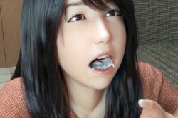 兄貴の臭い精子をどっぷり口内に出されちゃった妹…禁断の近親姦で膣奥ピス!おっぱい揺らす青姦SEX?の画像