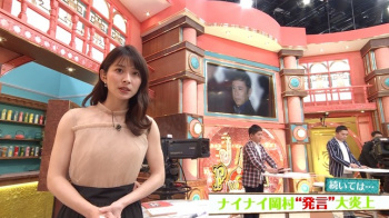 山本里菜アナ　セクシーノースリーブ！の画像