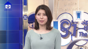 上村彩子アナ　ニットにインナーが透ける！の画像