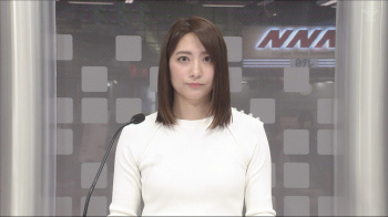 笹崎里菜アナ　白いニット乳！の画像