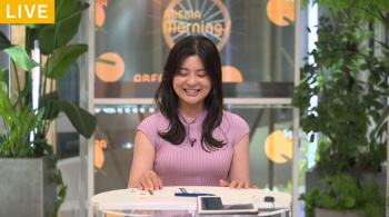 並木万里菜アナ　くっきりニットの豊乳！！の画像