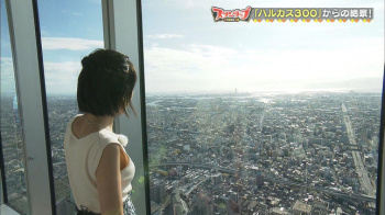 東留伽アナ　脇からブラチラ！！の画像