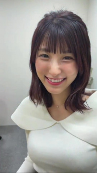 白木愛奈アナ　ニットの巨乳が揺れる！！【GIF動画あり】の画像