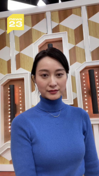 小川彩佳アナ　ピチピチニットで胸元くっきり！！【GIF動画あり】の画像