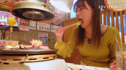 阿部華也子アナ　焼肉、ニット巨乳！！【GIF動画あり】の画像