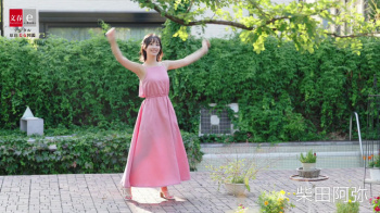 柴田阿弥アナ　ノースリ脇全開！！　グラビア撮影【GIF動画あり】の画像