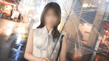 【23歳ノースリ美女】雨の新宿で出会ったお姉さん、お酒を飲むと豹変！！の画像