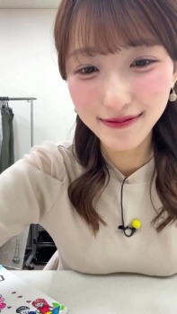 白木愛奈アナ　ニットの巨乳を乗せる天気予報！！【GIF動画あり】の画像