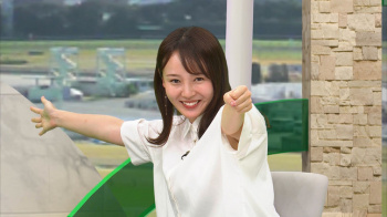  森千晴アナと皆藤愛子アナ　袖口から脇チラ！！　BSイレブン競馬中継の画像